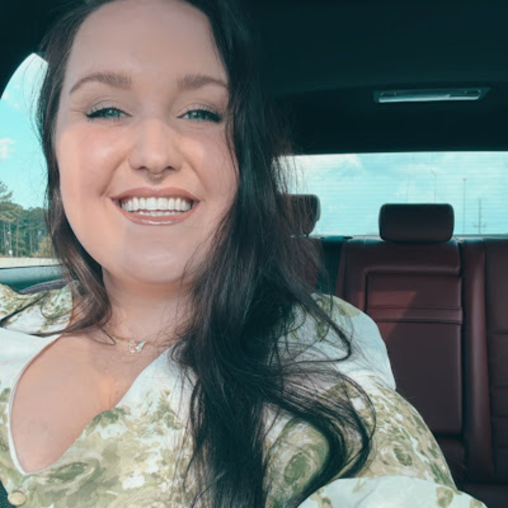 Meet your Posher, Macey